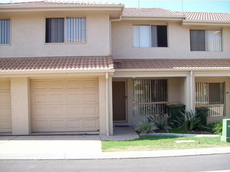 87 Johnston Street, Carina QLD 4152