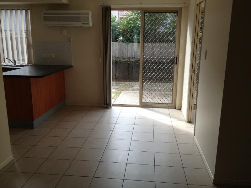 87 Johnston Street, Carina QLD 4152