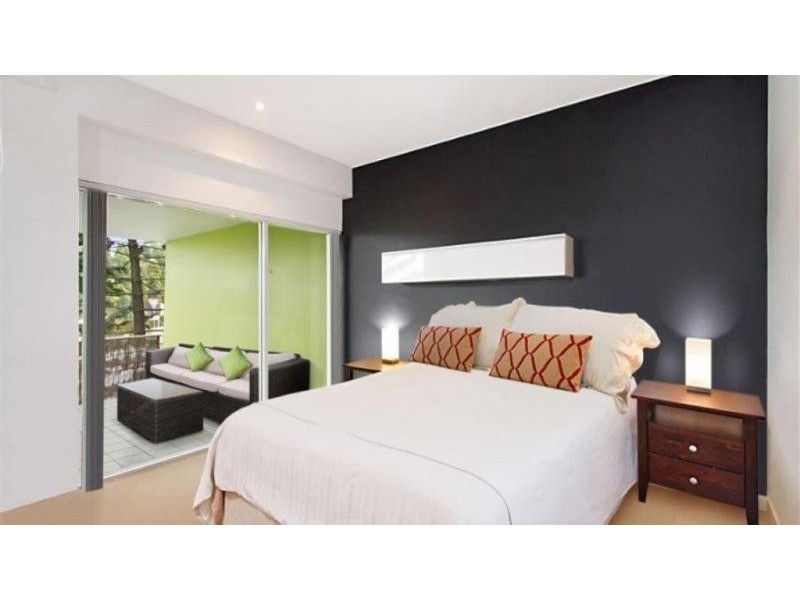 98 University Drive, Varsity Lakes QLD 4227