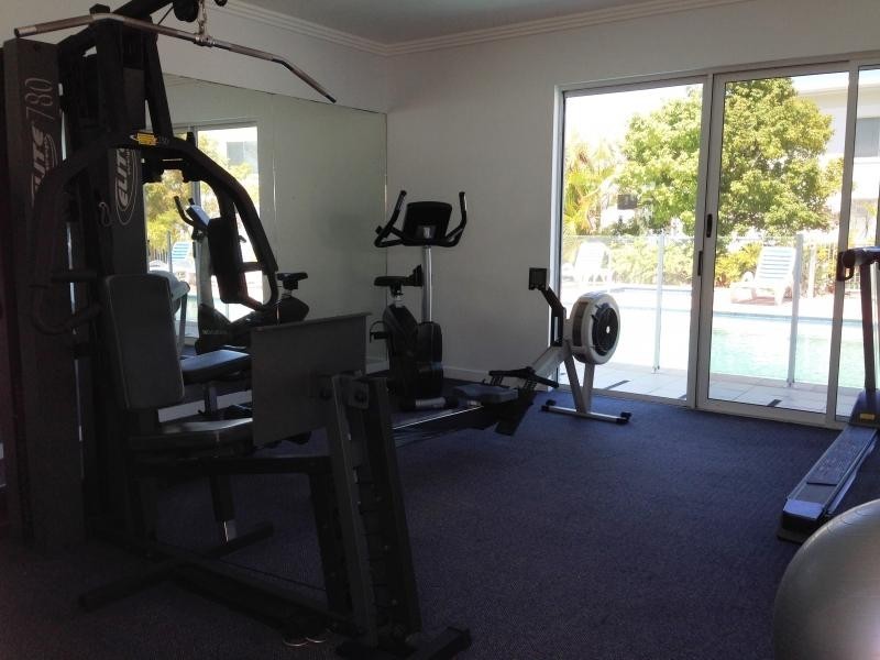 98 University Drive, Varsity Lakes QLD 4227