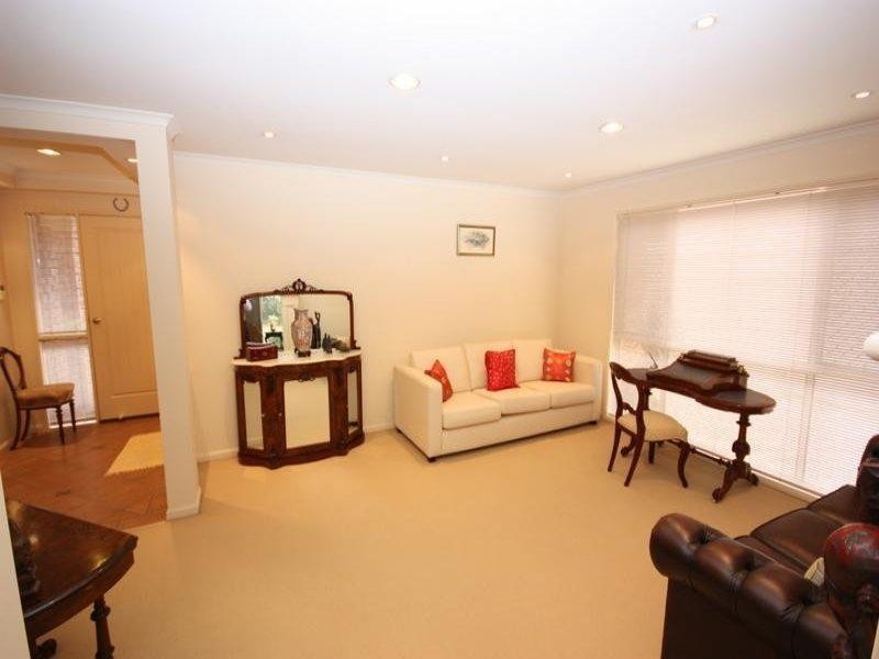 49 Coventry Cct,, Carindale QLD 4152