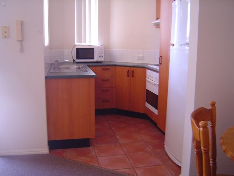 12/140 MARINE PARADE, Southport QLD 4215
