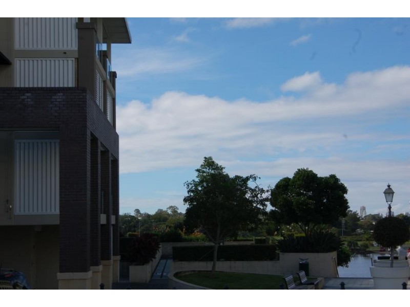 36/3027 The Boulevard, Carrara QLD 4211