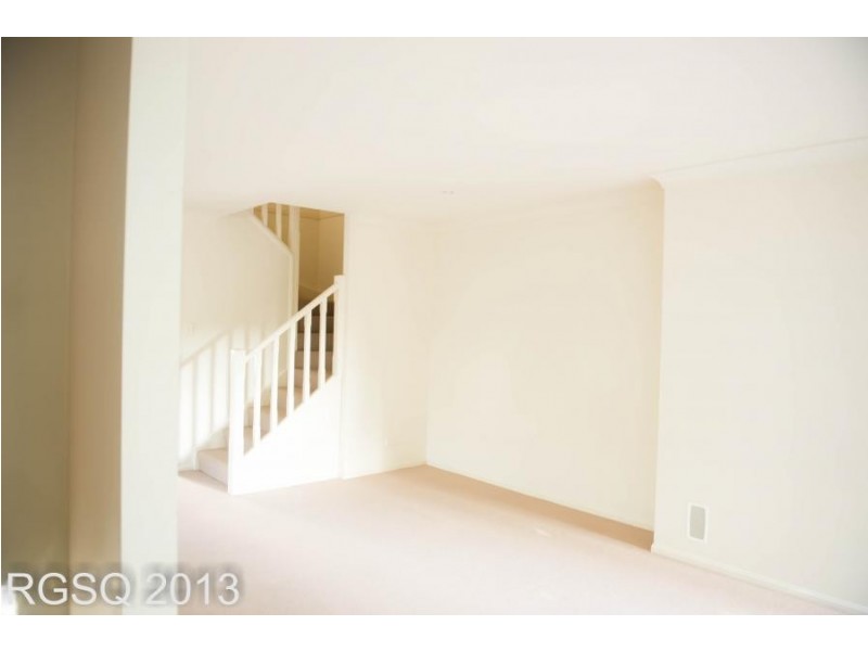 8 Luke Close, Sunnybank Hills QLD 4109