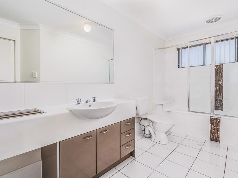 1 / 8 Ruocco St, Bracken Ridge QLD 4017