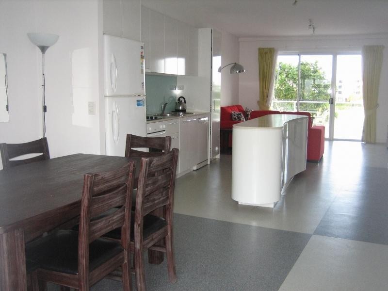 98 University Drive, Varsity Lakes QLD 4227