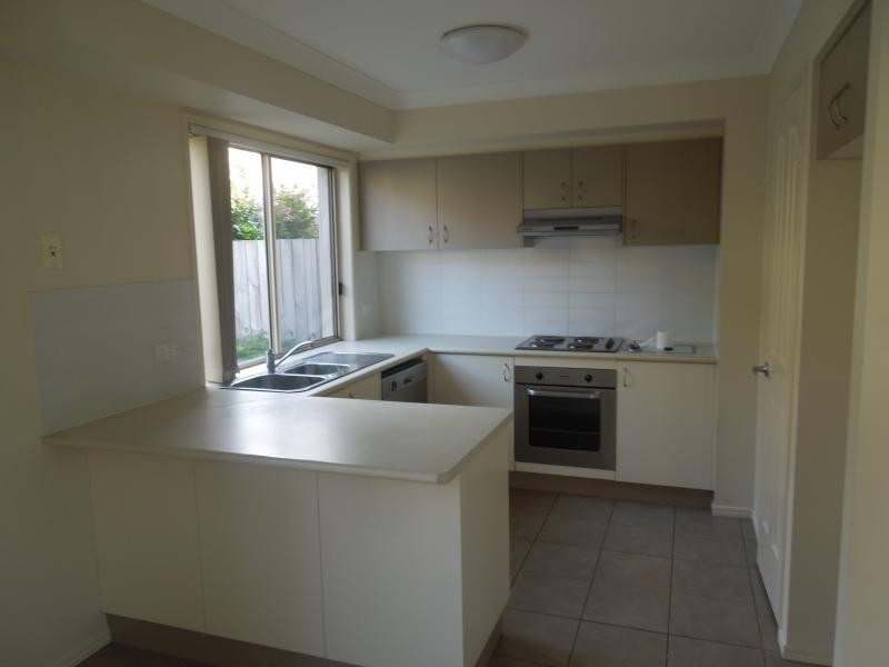 92 Johnston Street, Carina QLD 4152