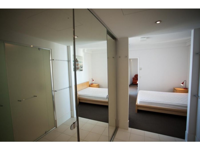 30 Macrossan Street, Brisbane QLD 4000