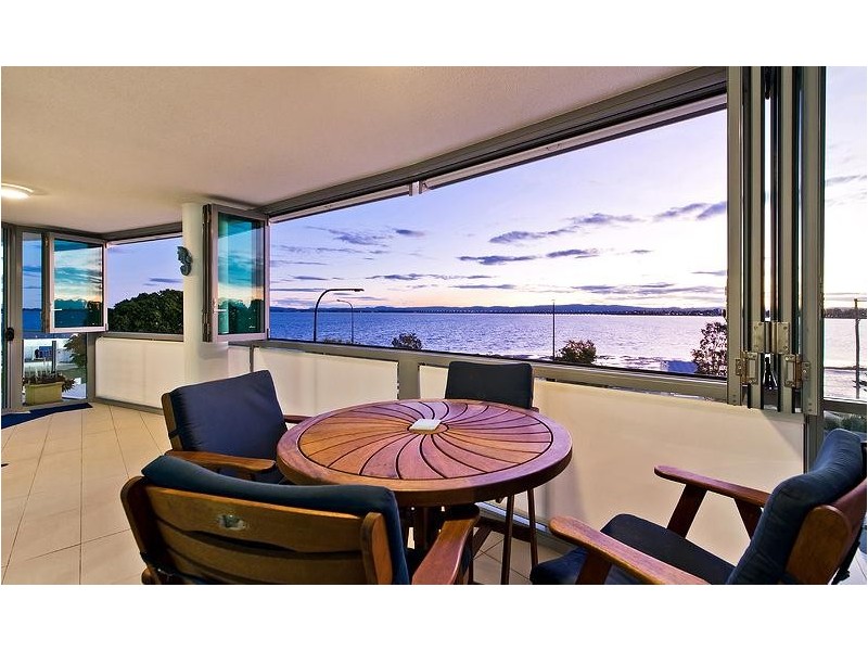 201/14 Oxley Ave, Woody Point QLD 4019