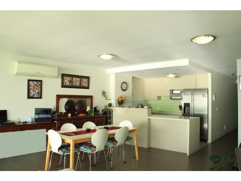 201/14 Oxley Ave, Woody Point QLD 4019