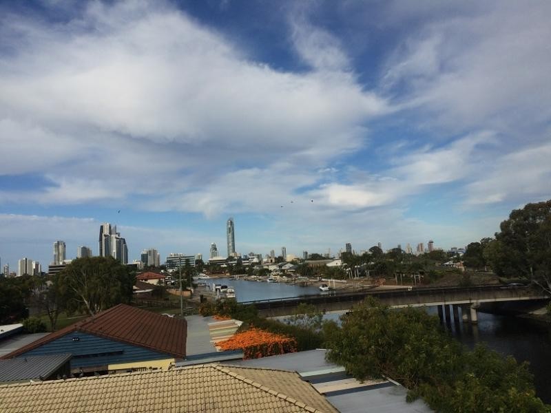 UNIT 1313 / 8 WATERFORD COURT, Bundall QLD 4217