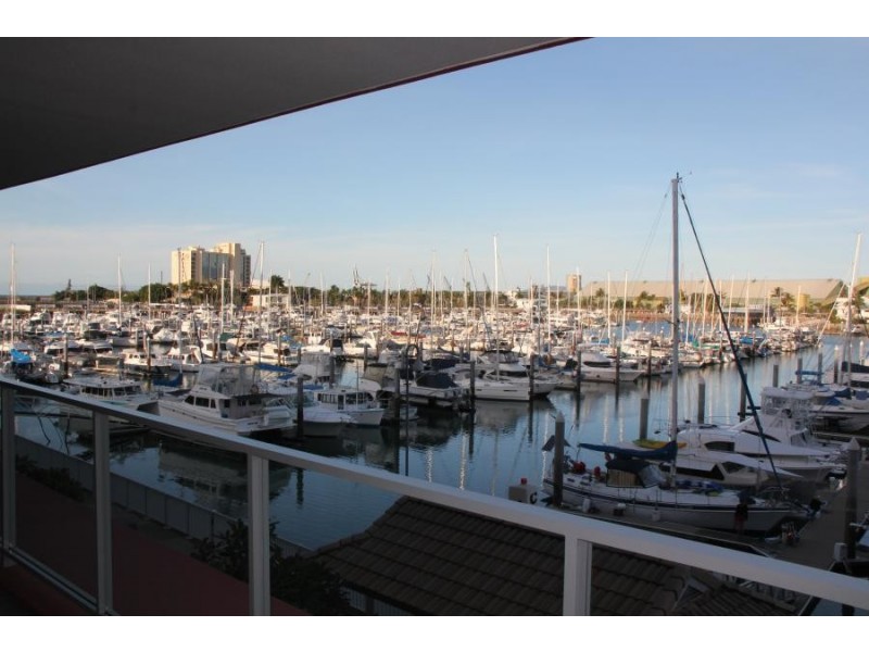 2204/6 Mariners Drive, Townsville City QLD 4810
