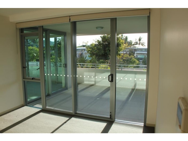 2204/6 Mariners Drive, Townsville City QLD 4810