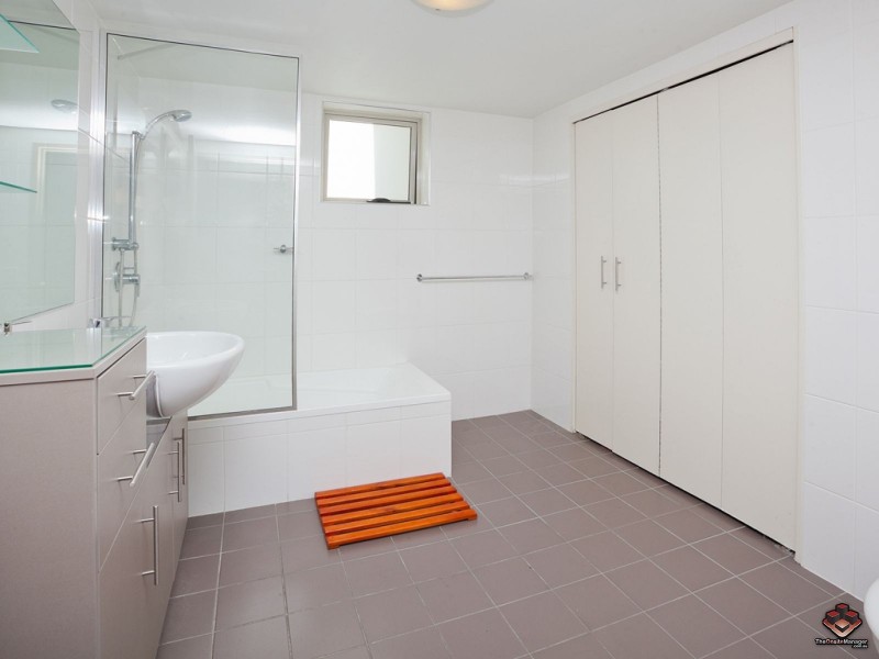 10b / 42 NEWSTEAD TERRACE, Newstead QLD 4006