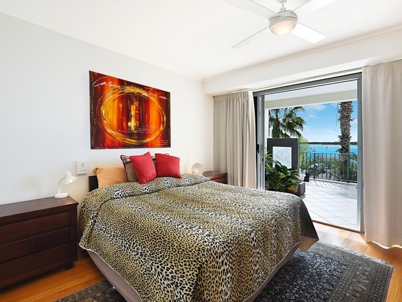 326 Marine Parade, Labrador QLD 4215