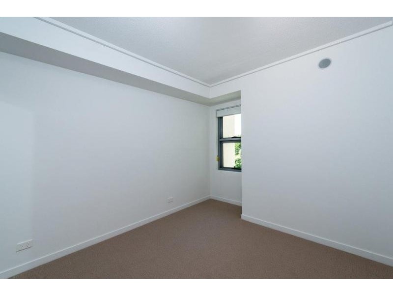 126 Parkside Circuit, Hamilton QLD 4007