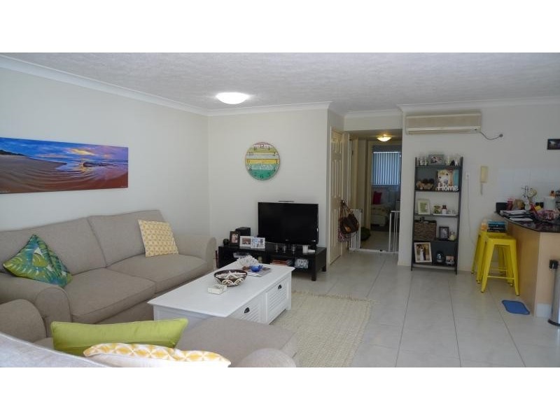1 / 38 Labrador Street, Labrador QLD 4215