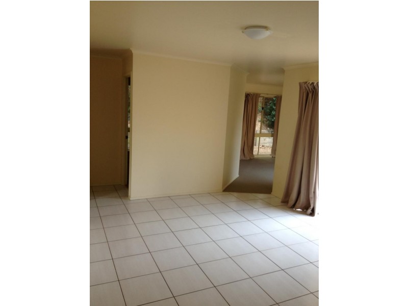 8 Michelangelo Cres., Mackenzie QLD 4156