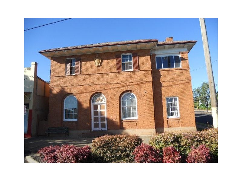 107 CASWELL STREET, Peak Hill NSW 2869