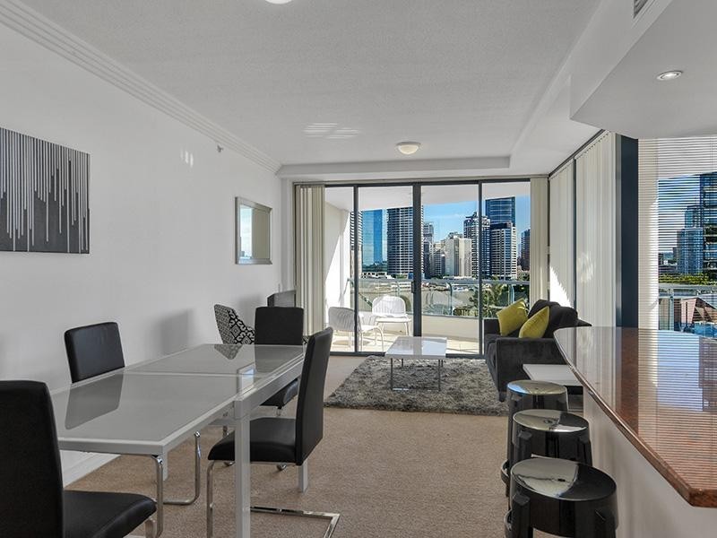 26 / 321 Main street, Kangaroo Point QLD 4169
