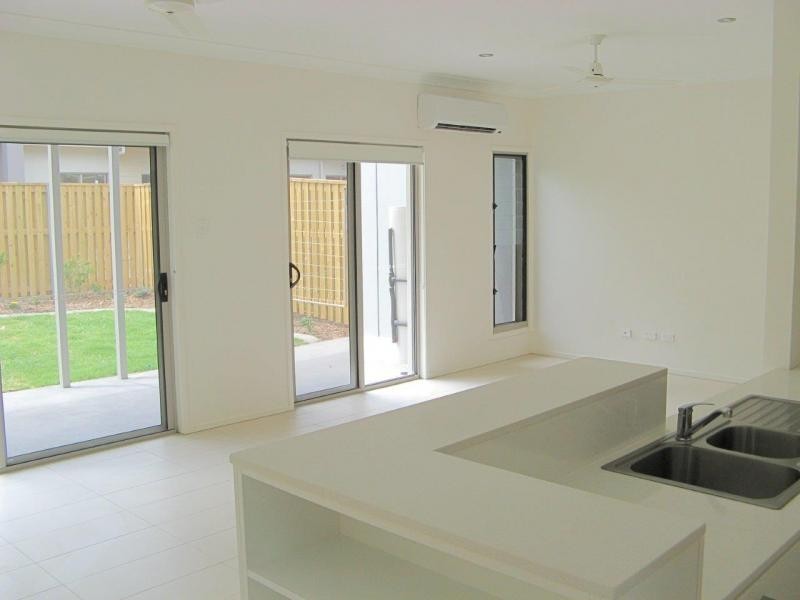 57 Moss Road, Wakerley QLD 4154