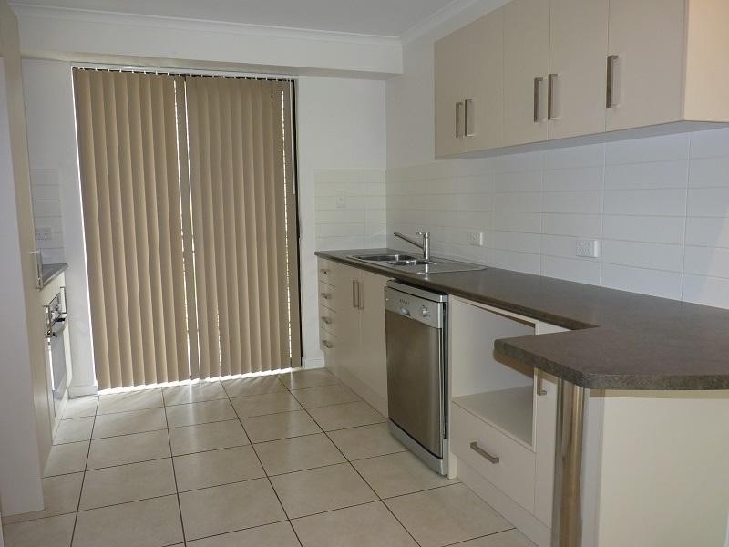 1 / 6-24 Henry Street, West End QLD 4810