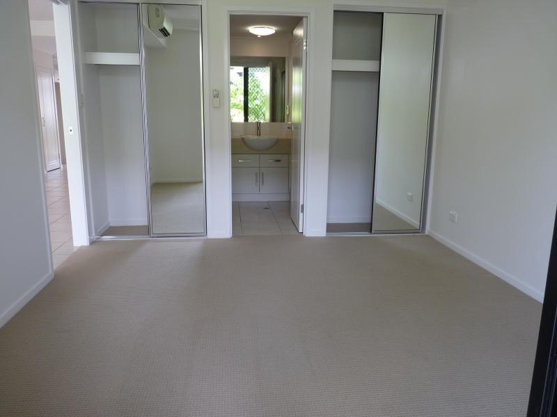 1 / 6-24 Henry Street, West End QLD 4810