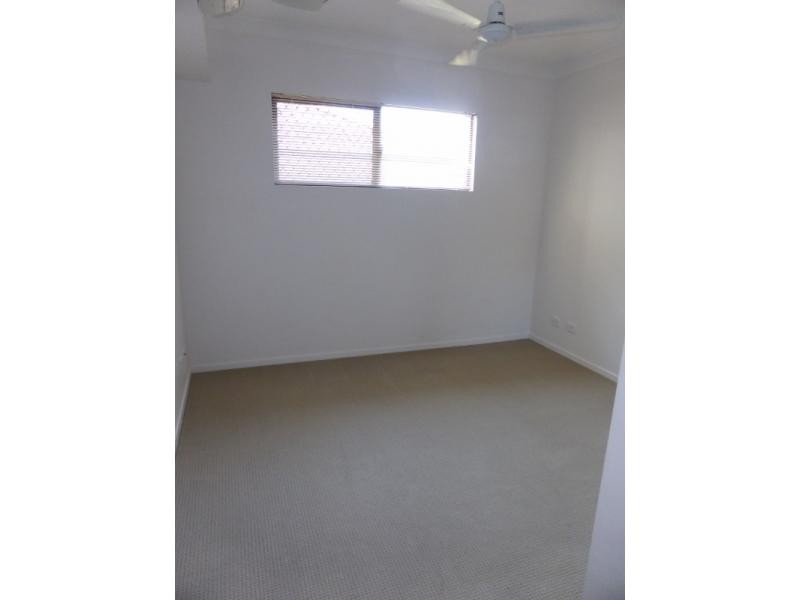 1 / 6-24 Henry Street, West End QLD 4810