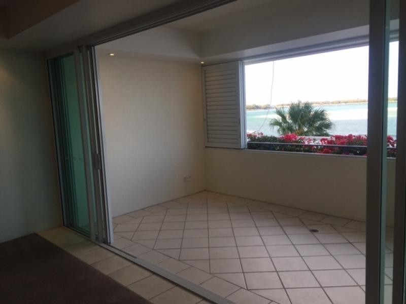 326 Marine Parade, Labrador QLD 4215
