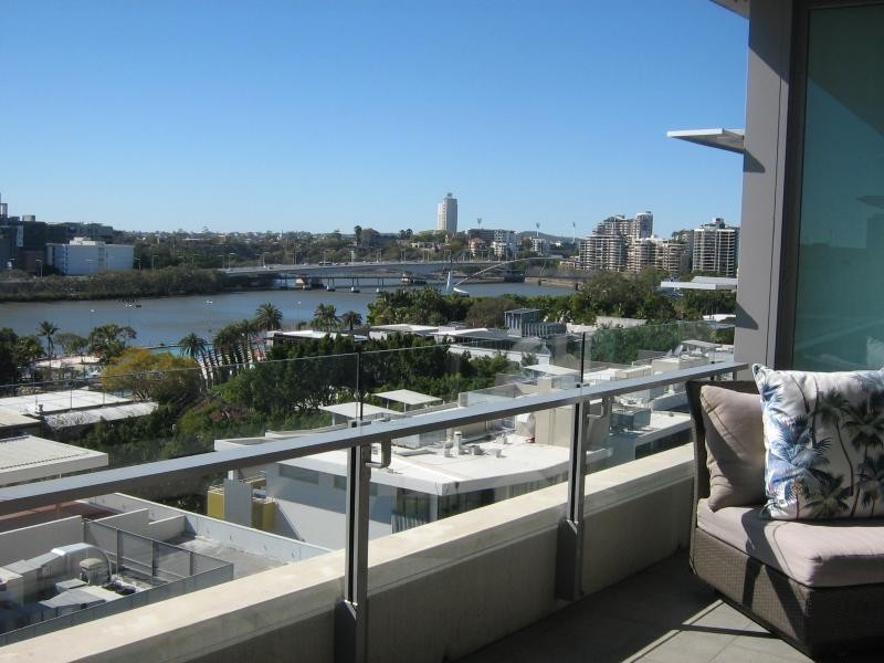 1204/161 Grey St, South Brisbane QLD 4101