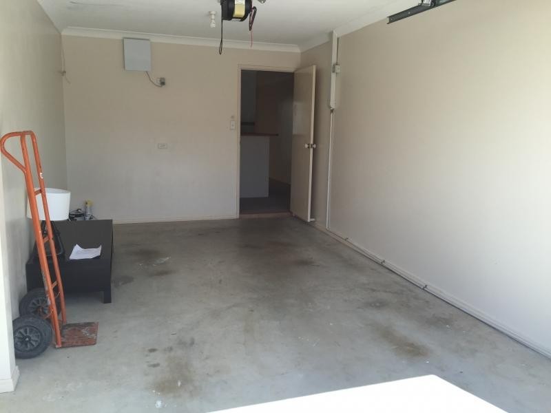 359 Warrigal Rd, Eight Mile Plains QLD 4113