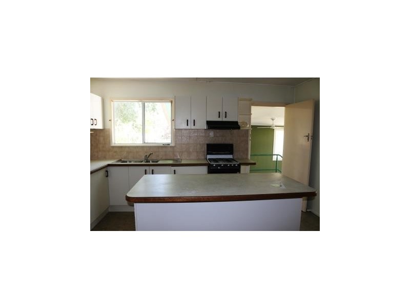 30 Neils St, Pialba QLD 4655