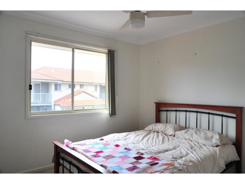 4/8 Earnshaw Street, Calamvale QLD 4116