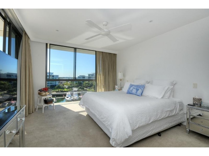 2501/323 Bayview Street, Hollywell QLD 4216