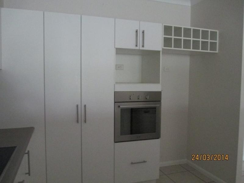 4 / 42 Warburton Street, North Ward QLD 4810