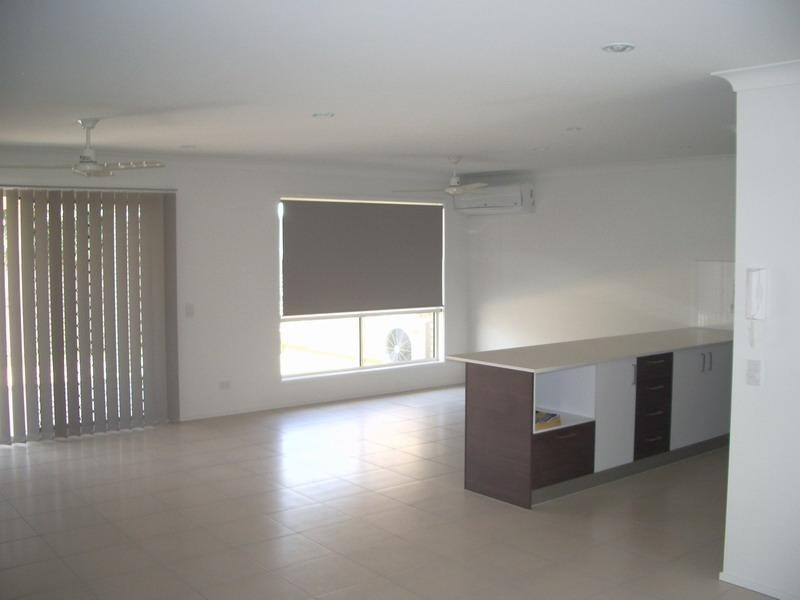 120/230 Pulgul St, Urangan QLD 4655