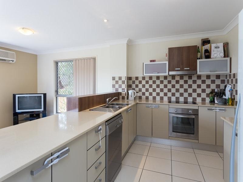 11 Pelorus St,, Redland Bay QLD 4165