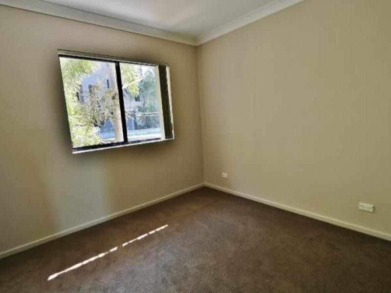 70 Norman Crescent, Norman Park QLD 4170