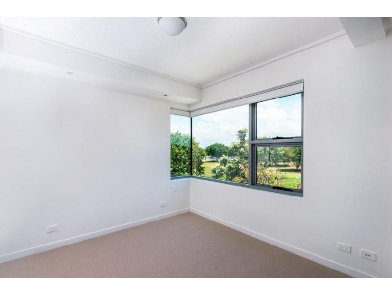 3205/126 PARKSIDE CIRCUIT, Hamilton QLD 4007