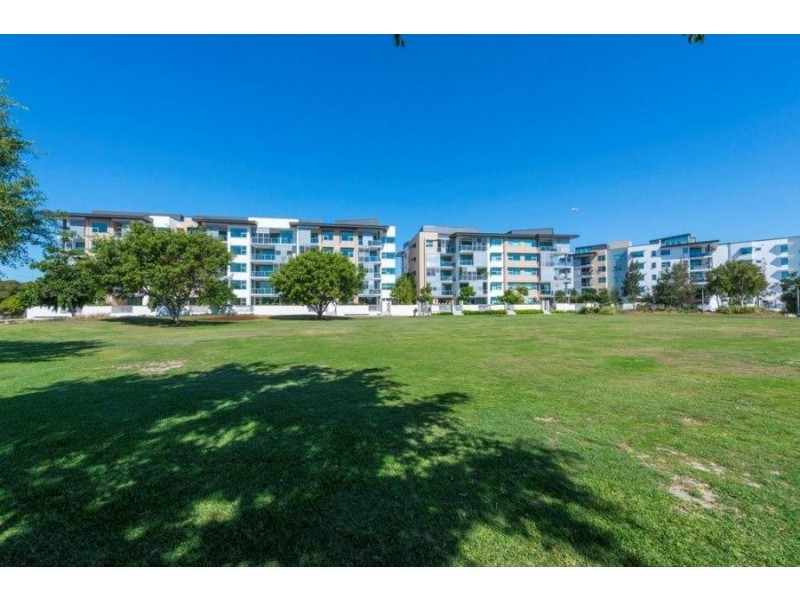 3205/126 PARKSIDE CIRCUIT, Hamilton QLD 4007