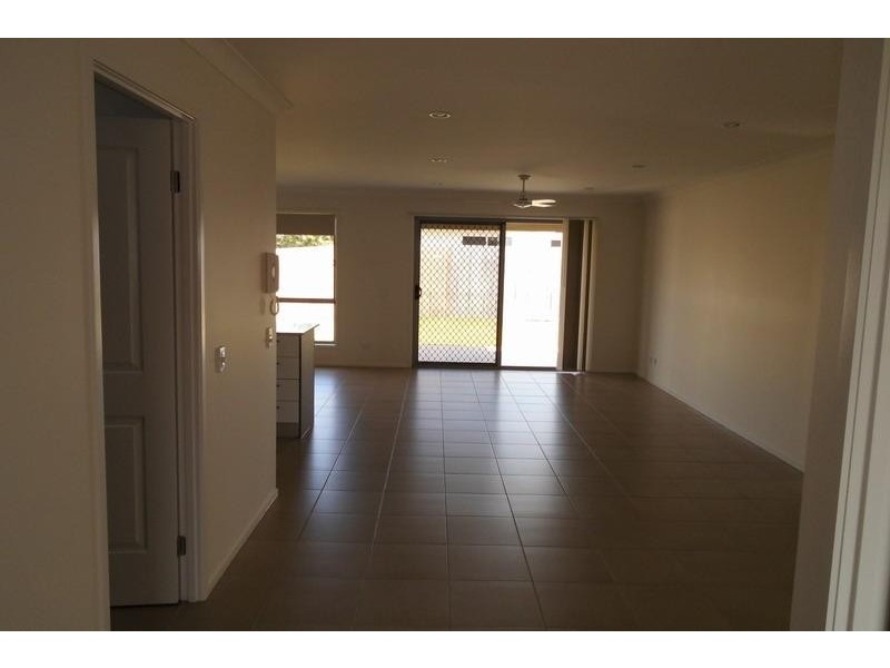 48 / 230 Pulgul St, Urangan QLD 4655