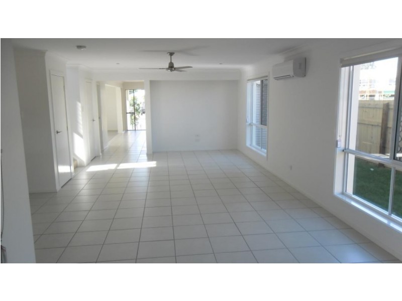 811 North Quay Drive, Hope Island QLD 4212