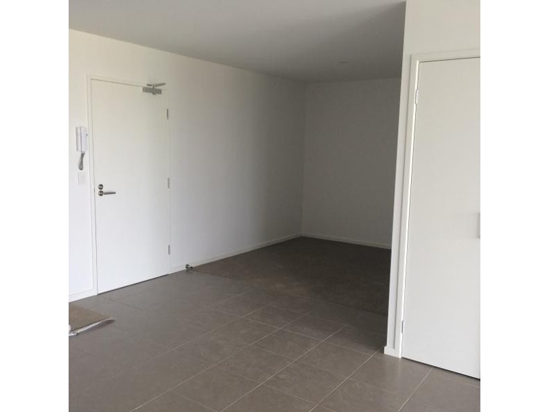 UNIT 1303/ 8 WATERFORD COURT, Bundall QLD 4217