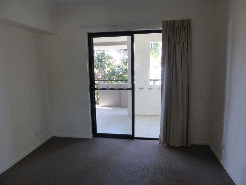 1 / 6-24 Henry Street, West End QLD 4810