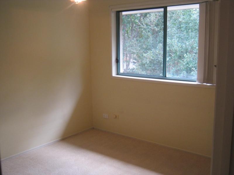 32 Riverview Rd, Nerang QLD 4211