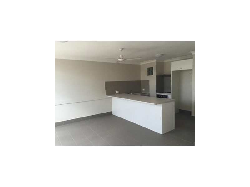 184 Torquay Rd, Scarness QLD 4655