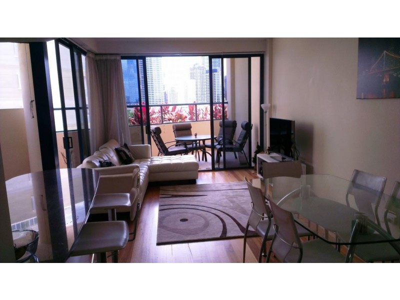 2 / 321 Main street, Kangaroo Point QLD 4169