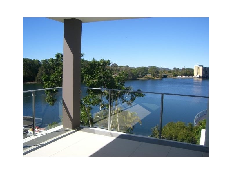 207 / 22 Ben Lexcen Place, Robina QLD 4226