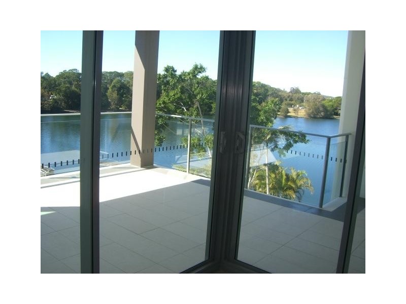 207 / 22 Ben Lexcen Place, Robina QLD 4226