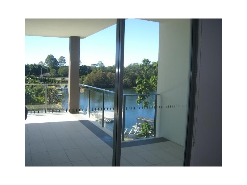 207 / 22 Ben Lexcen Place, Robina QLD 4226